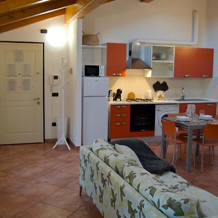 Casa Viola, Deliziosa Mansarda In Centro Storico Appartement Modena Buitenkant foto