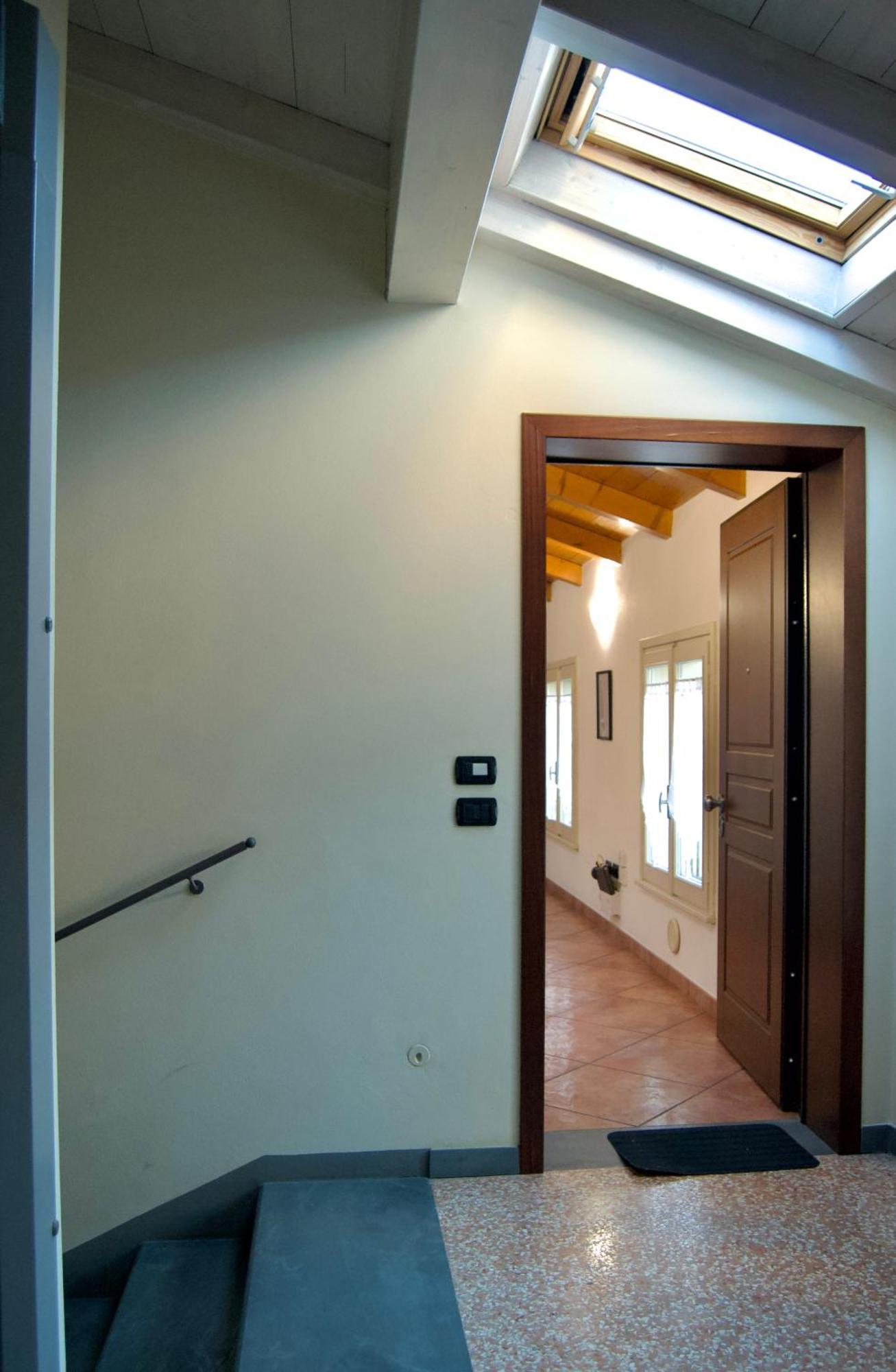 Casa Viola, Deliziosa Mansarda In Centro Storico Appartement Modena Buitenkant foto