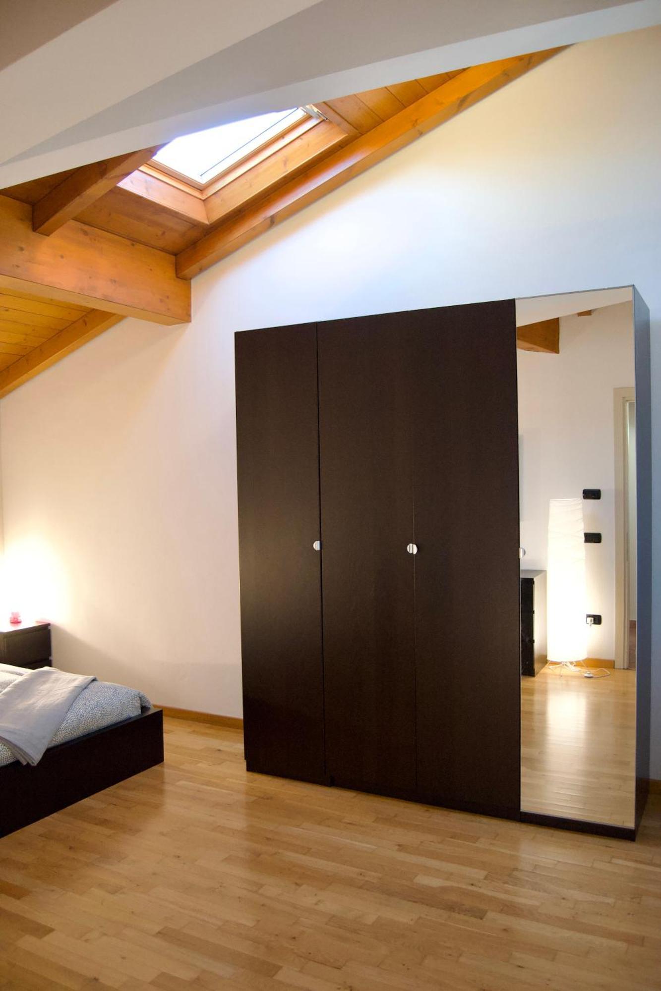Casa Viola, Deliziosa Mansarda In Centro Storico Appartement Modena Buitenkant foto