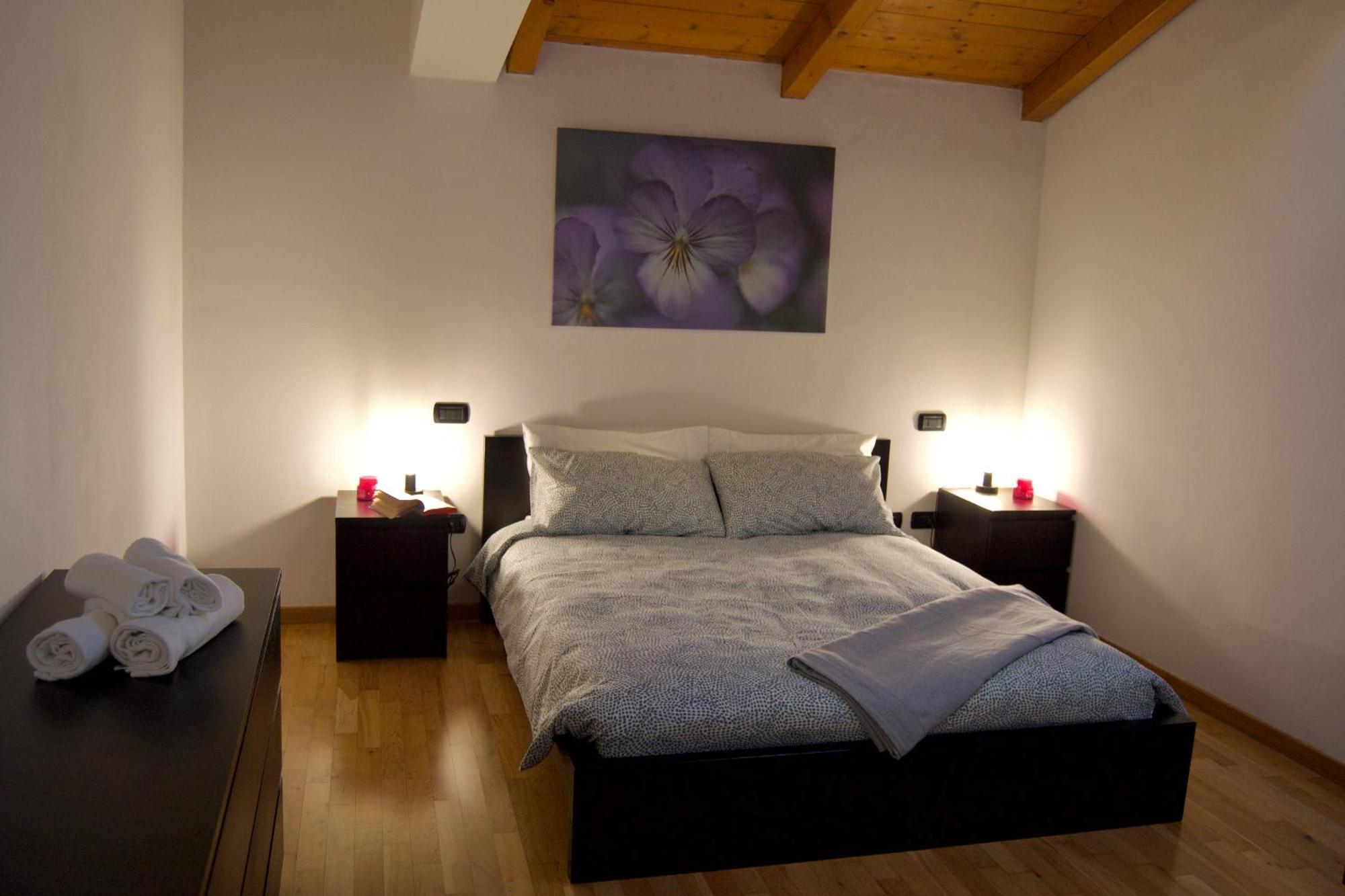 Casa Viola, Deliziosa Mansarda In Centro Storico Appartement Modena Buitenkant foto