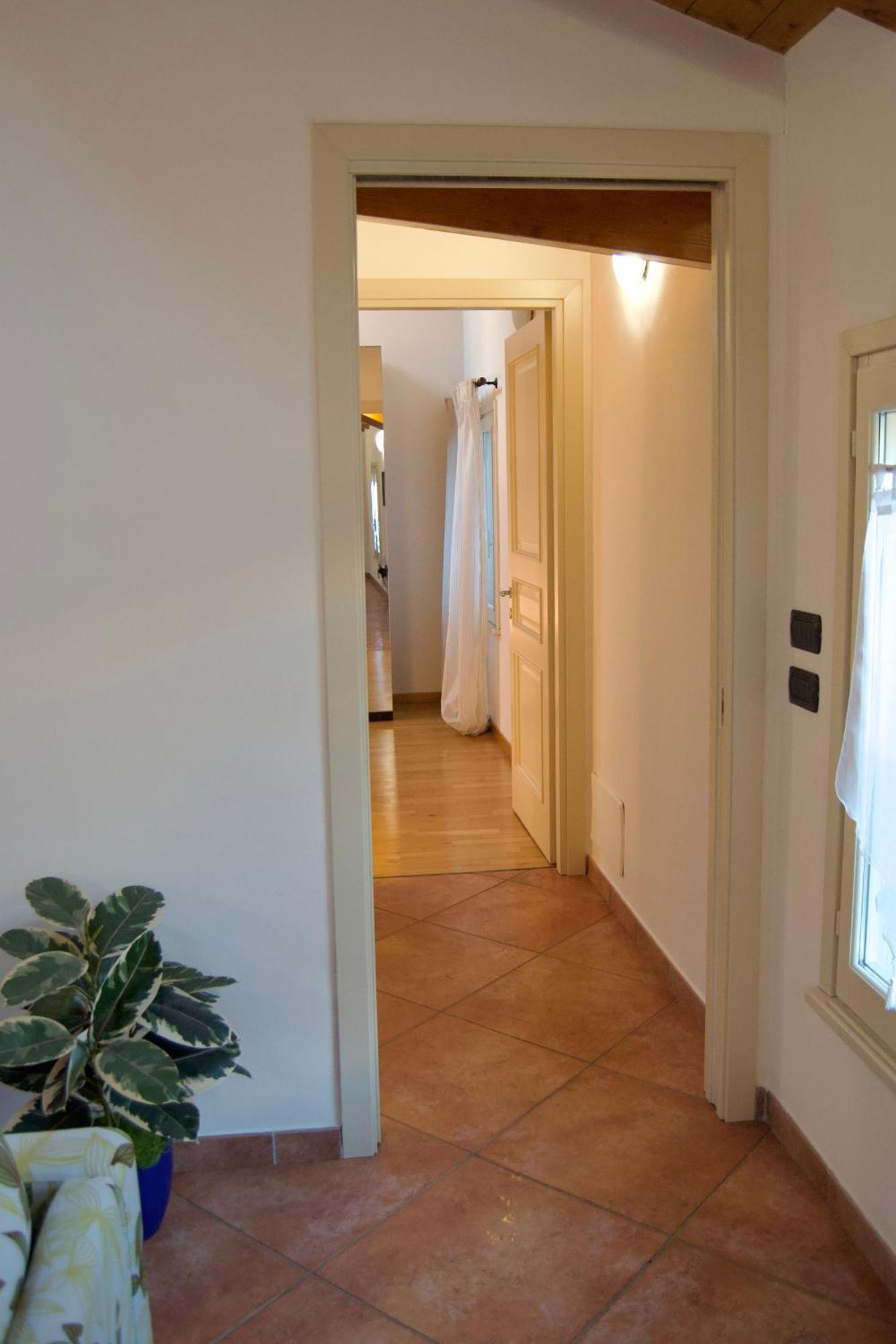 Casa Viola, Deliziosa Mansarda In Centro Storico Appartement Modena Buitenkant foto