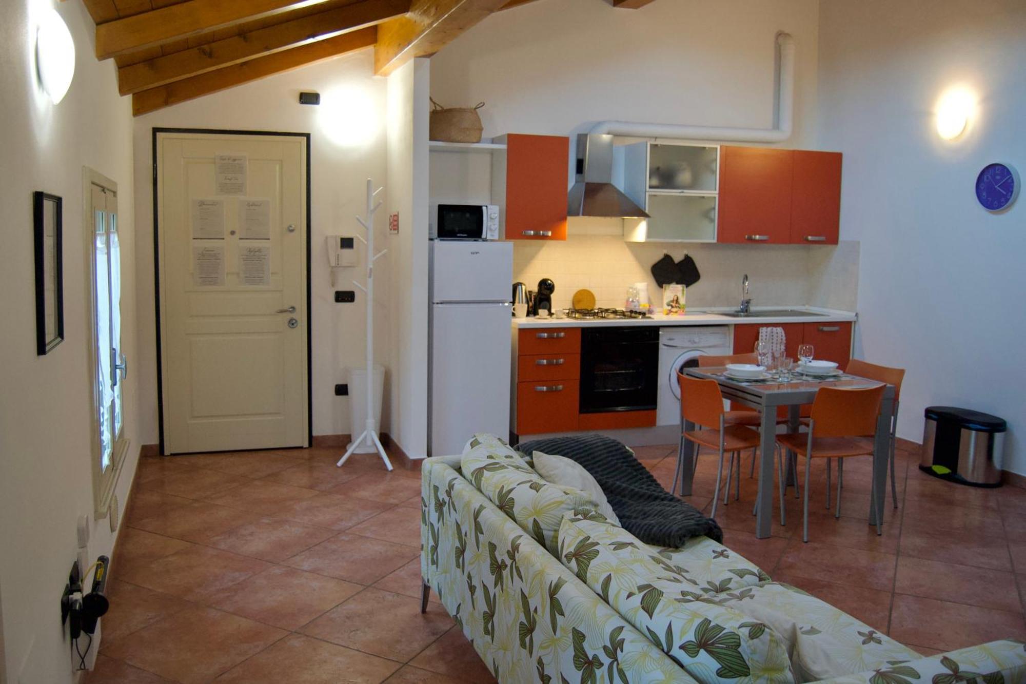 Casa Viola, Deliziosa Mansarda In Centro Storico Appartement Modena Buitenkant foto